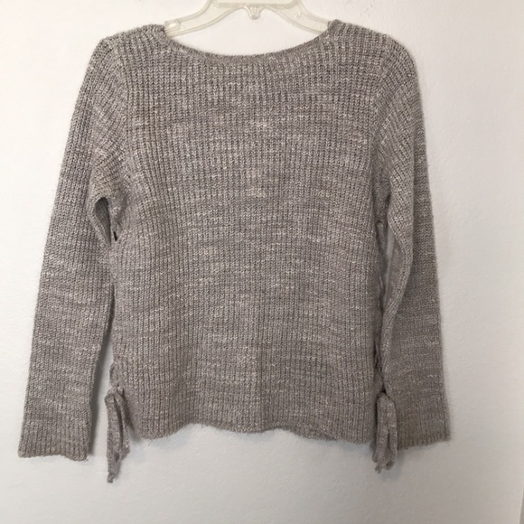 🩶AMERICAN EAGLE OUTFITTERS SWEATER LIGHT GREY WOMENS SIZE S/P GREAT CONDITION - Picture 3 of 3